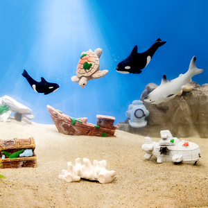 Hars Cartoon Zee Zeeleven Walvis Decoratie Kunst Accessoire Boot Strandlandschap 3d Miniaturen Speelgoed Beeldjes Voor Sleutelhanger - Product Image 2