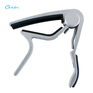CAPO de Guitarra de Aleación de Aluminio Negro Plateado de Alta Calidad y Durabilidad, con Logotipo Personalizado OEM, <span class=keywords><strong>para</strong></span> Guitarra Acústica, Clásica, Eléctrica y Bajo - Product Image 4