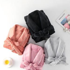 Peignoirs longs en flanelle pour hommes et femmes, séchage rapide, pour usage domestique, avec revers absorbant pour un confort optimal - Product Image 2