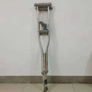 Muletas de Acero Inoxidable con Absorción de Impactos para Personas Mayores y Discapacitadas, Ayuda para Caminar Ligera y Ajustable - Product Image 2