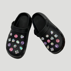 ชาร์มรองเท้าคริสตัลหรูหราสำหรับตกแต่งรองเท้า Croc DIY ชาร์มเพชรประดับรองเท้าแบบชุด ชาร์มรองเท้าแตะแบบประกายวิบวับส่วนตัว - Product Image 3