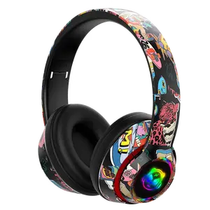 Fone de ouvido pintado de boa qualidade, led, jogos, headset rgb bt, estéreo, wireless