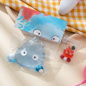 ของเล่นบีบคลายเครียดลายการ์ตูนญี่ปุ่นสีน้ำเงินและสีแดงรูปเปลวไฟ ดีไซน์น่ารัก นุ่มนิ่ม สร้างสรรค์ สำหรับเด็กชายและเด็กหญิง สินค้าใหม่ปี 2025 - Product Image 5