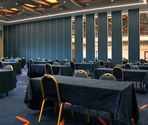 مأدبة فندقية تشطيبات قابلة للتخصيص مقسم صناعي متحرك من الألومنيوم إطار منزلق قابل للطي عازل للصوت أقسام جدارية متحركة - Product Image 2