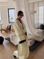 Abaya maxi ample Mexizo personnalisée avec passepoil noir et blocs de couleur, style décontracté pour les vacances et le quotidien, vêtement islamique de Dubaï