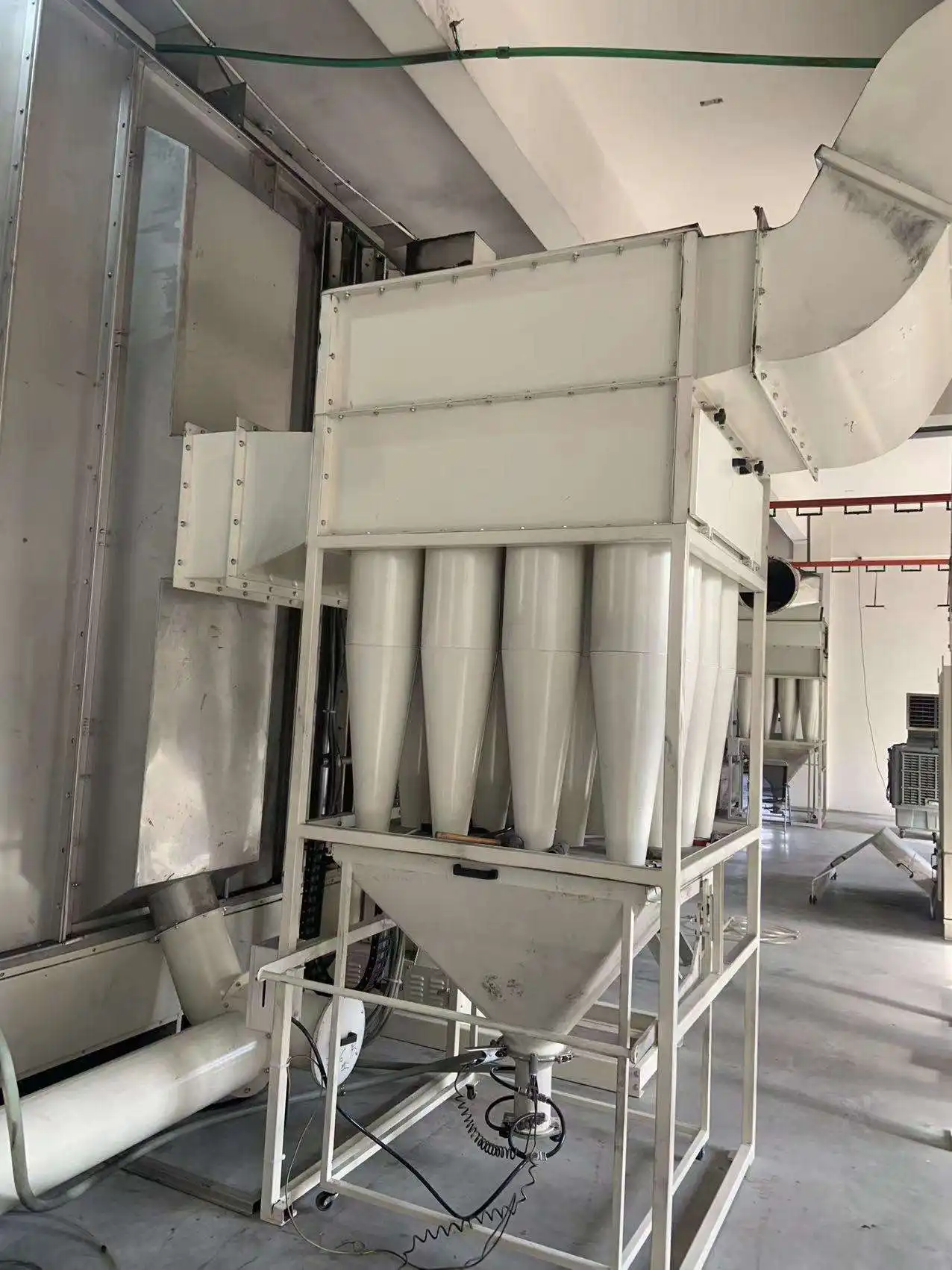 Linea di rivestimento in polvere automatica elettrostatica Ailin sistema di rivestimento in polvere completo linea di produzione di rivestimento con Multi-ciclone