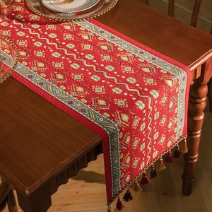 <span class=keywords><strong>Camino</strong></span> <span class=keywords><strong>de</strong></span> <span class=keywords><strong>mesa</strong></span> <span class=keywords><strong>de</strong></span> <span class=keywords><strong>tela</strong></span> Jacquard <span class=keywords><strong>de</strong></span> lujo Retro americano, mantel rojo festivo largo para el hogar, cubierta <span class=keywords><strong>de</strong></span> gabinete <span class=keywords><strong>de</strong></span> entrada, técnicas tejidas - Product Image 3