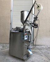 Petite machine d'emballage automatique de sauces pour sceller et emballer des sachets en plastique de beurre de cacahuète, d'eau et de miel
