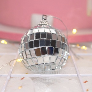 Boule à facettes personnalisable pour décorations de sapin de Noël, cadeau de Noël, boule disco en mousse pour scène et fête de Noël - Product Image 2