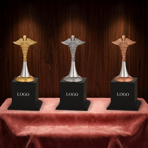 Trophée POOJA GIFT CORPORATION Modèle 635 en métal moulé sous pression, portable, impression UV, gravure laser, récompenses promotionnelles durables - Product Image 1