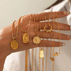 Kalung Baja Anti Karat 316l Berlapis Emas 14k 18k Tahan Air, Liontin Bintang Bulan, Kalung Kustom untuk Wanita - Product Image 1