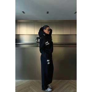 Ensemble de survêtement de jogging en nylon noir Darcey confortable, personnalisé, 2 pièces, respirant, avec logo imprimé, hiver, taille XL, commande minimum de 2 pièces - Product Image 2