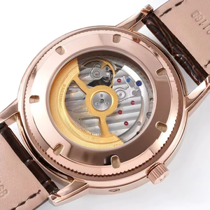 นาฬิกากลไกอัตโนมัติ4500V ของผู้ชายหรูหราพร้อมตัวชี้เรืองแสงข้างแรม904L สแตนเลสปรับแต่งโลโก้ได้ตามต้องการสไตล์ฮิปฮอป - Product Image 6