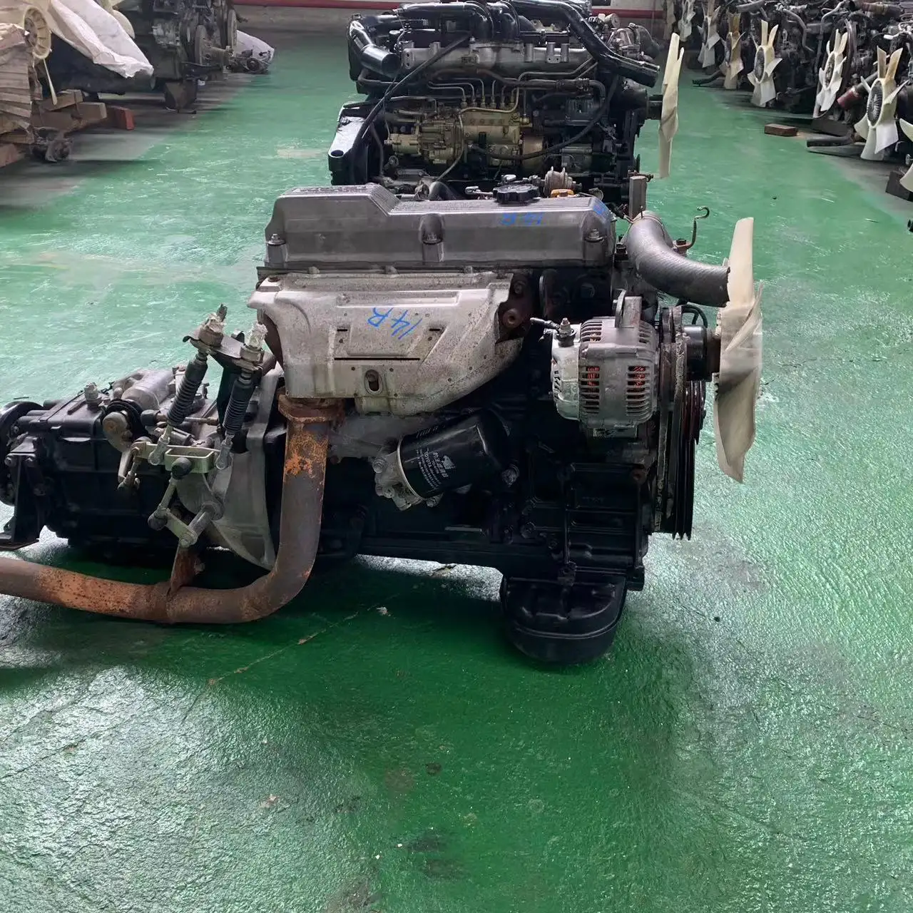 トヨタジープミニバス農業車両用14B中古ディーゼルエンジン