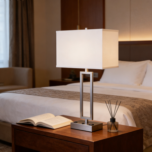 Lámpara de Noche Personalizada para Hotel Days Inn by Wyndham, Moderna Lámpara de Lectura LED para Habitación con Pantalla de Tela, Blanca, 2 Tomas de Corriente - Product Image 2