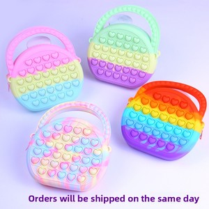 Vente chaude Grand Sac À Bandoulière En Silicone Mignon Rongeur <span class=keywords><strong>Exterminateur</strong></span> Conception pour Enfants Polyvalent Éducatif Stress Sac À Bandoulière - Product Image 4