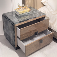 Solution de personnalisation de meubles de villa de luxe tout-en-un : Lit élégant et moderne sur mesure, lit king size avec cadre rembourré en cuir