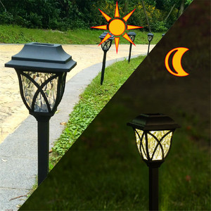 Éclairage extérieur étanche pour aménagement paysager, lampes solaires à piquet pour allée et patio - Product Image 2