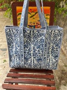 Bolso Tote Acolchado de Algodón, Tela Natural, Estampado Floral a Mano, Estampado Indio, Bolso de Hombro para Viajes y Compras - Product Image 3