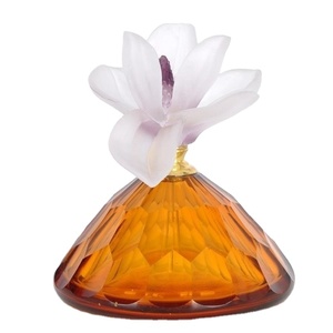 Botella de Perfume de Cristal Personalizada, Botella de Vidrio Decorativa de Lujo con Tapa de Flor, Recargable, Adorno, Regalo - Product Image 4