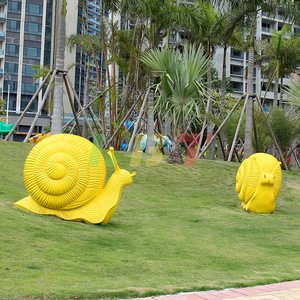 Sculpture d'escargot en fibre de verre Libite pour décoration de jardin extérieur, taille personnalisée, finition peinte, ornement animal autoportant - Product Image 4