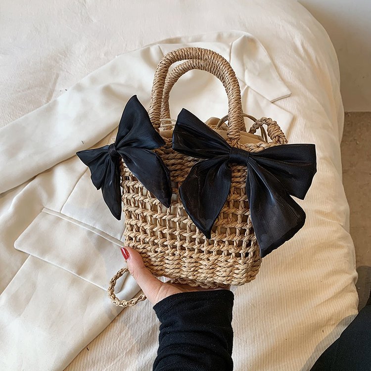 Noir avec double nœud papillon