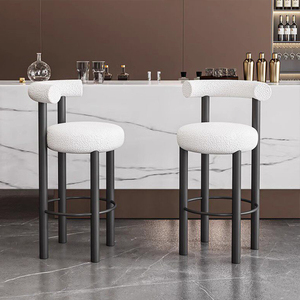 Tabourets <span class=keywords><strong>de</strong></span> <span class=keywords><strong>bar</strong></span> modernes et luxueux en métal, populaires, en tissu <span class=keywords><strong>blanc</strong></span> crème, derniers modèles, tabourets hauts souples <span class=keywords><strong>de</strong></span> designer, chaise <span class=keywords><strong>de</strong></span> <span class=keywords><strong>bar</strong></span> d'hôtel - Product Image 5