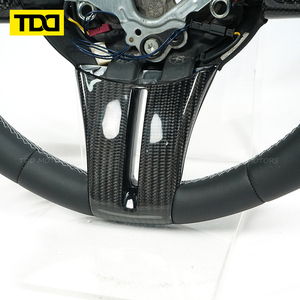Volant en cuir pleine fleur TDD avec garniture en fibre de carbone, compatible avec BMW Z4 E85 2002-2008 E86 2006-2008 E89 2009-2016, sur mesure - Product Image 4