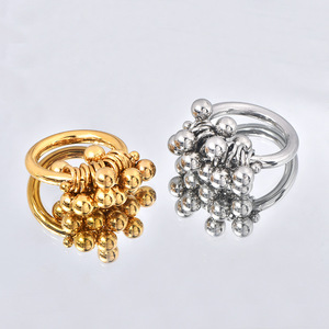 Bague classique pour femme en acier inoxydable, plaquée or, avec petit motif <span class=keywords><strong>de</strong></span> <span class=keywords><strong>grappe</strong></span> <span class=keywords><strong>de</strong></span> <span class=keywords><strong>raisin</strong></span> perlé, pour anniversaire - Product Image 3