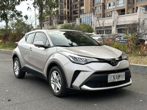 <span class=keywords><strong>Toyota</strong></span> C-HR 2.0L CVT Automatique 2020, SUV compact, intérieur confortable, vente flash, véhicule familial 5 places - Product Image 3