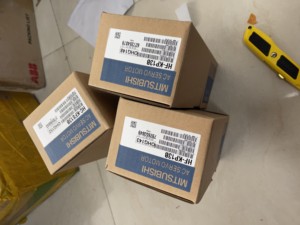 มอเตอร์เซอร์โว AC ของมิตซูบิชิ รุ่น HF-KP13B / HC-KFS13B ของแท้ 100% ใหม่เอี่ยม - Product Image 1