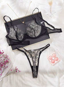 Japanische reife Frauen 2-teilige sexy Spitze Dessous bestickte Unterwäsche - Product Image 6