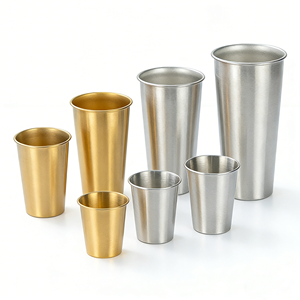 Gobelet de bière en acier inoxydable durable de 800 ml, 16 oz, avec logo personnalisé, bicolore, pour jeux de société, tasse de bar de 450 ml, pour stades et événements. - Product Image 1