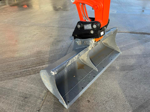 Miniexcavadora Usada de 5.5 Toneladas con Motor Cummins OEM 2025, Color Rojo, Original de China a Precio Económico - Product Image 3