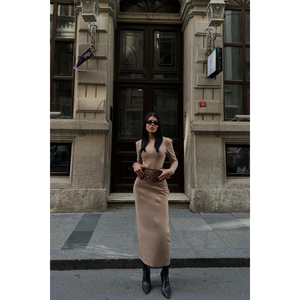 Vestido de Gamuza con Estampado de Leopardo y Cinturón de Corsé con Pedrería - Elegante y a la Moda - Product Image 2