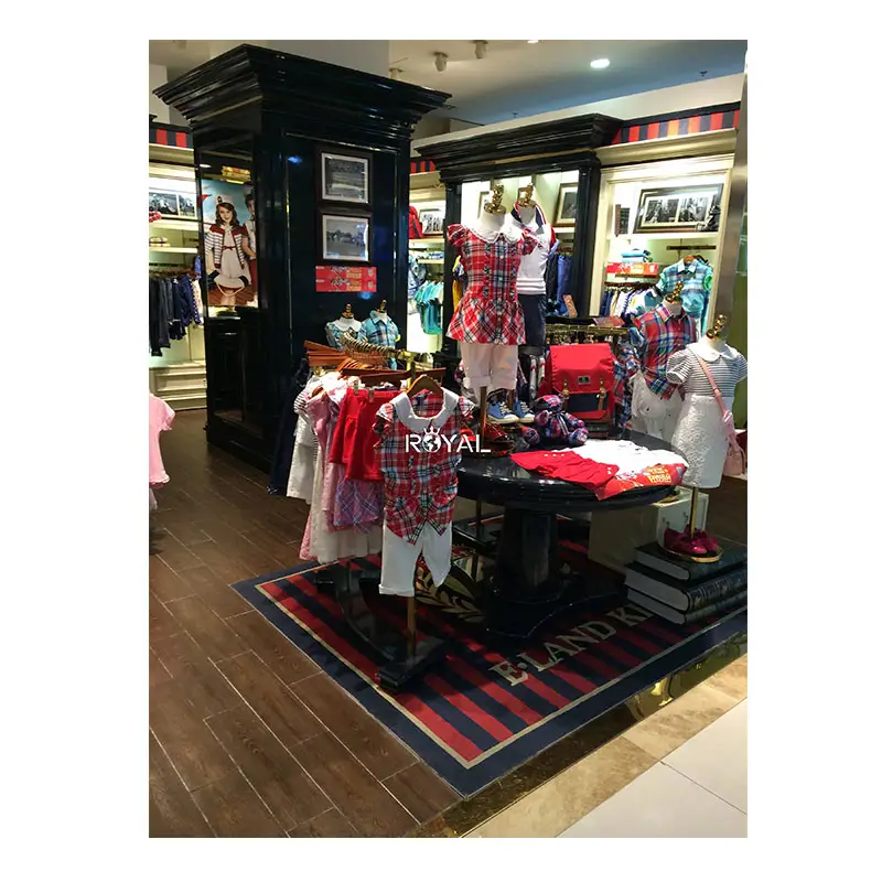 baby-shop-armaturen kundenspezifische kinderbekleidung auslage kinder-lichtarmaturen