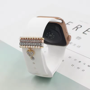 Anillo de diamante de lujo Decoración de correas de reloj inteligente Encantos de banda de metal para Iwatch 7 6 5 4 3 Series Laudtec - Product Image 1