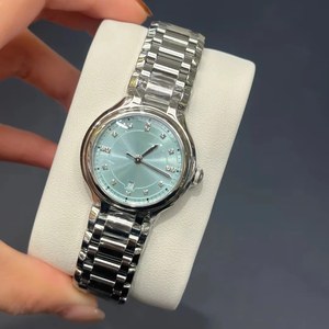 Élégant et classique, index des heures sertis de diamants, mouvement à quartz précis en acier inoxydable, affichage de la date, cadran multicolore - Product Image 5
