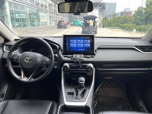 Auto Usata in Offerta per Pendolari, Città, Famiglia e Viaggi a Basso Costo |   <span class=keywords><strong>Toyota</strong></span> RAV-4 Edizione Fashion |   LWD SUV |   Benzina 2.0L - Product Image 4