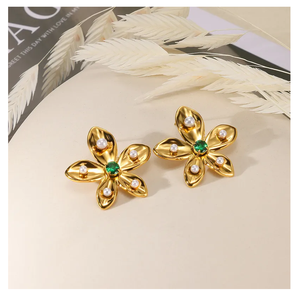 Pendientes de tuerca de circón con perlas chapadas en oro PVD Retro Vintage, diseño de estilo oceánico, pendientes en espiral de acero inoxidable antideslustre - Product Image 1