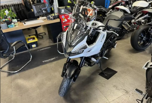 LISTO PARA MONTAR 2025 VENTAS PARA-<span class=keywords><strong>Triumph</strong></span> Sportbikes Motocicleta Tiger Sport 660 Snowdonia White/<span class=keywords><strong>Jet</strong></span> <span class=keywords><strong>Black</strong></span> For Sale - Product Image 3