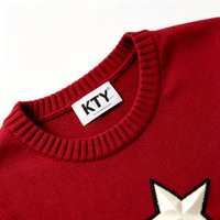 Nouvelle Arrivée Pull en Tricot Rouge Crème KTY avec Patch Brodé KTY Shield Col Rond