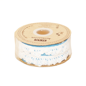 Strisce di pizzo Iln 1,5 cm x 11 m bianche per lavori artigianali e cucito - Product Image 1