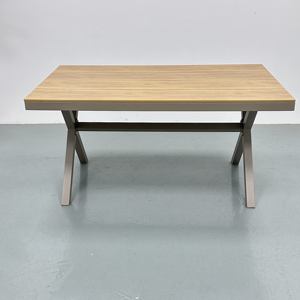 आधुनिक आउटडोर प्लास्टिक लकड़ी टेबल सेट रेस्तरां कुर्सी फर्नीचर वर्ग गोल टेबल कॉफी फ्रेंच बिस्ट्रो कुर्सी - Product Image 4