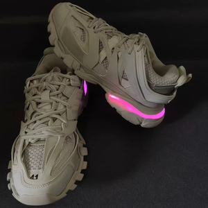 Zapatillas Deportivas Unisex con Luces LED en la Suela, Estilo Chunky Mesh, con Cordones, Estilo Techwear, Balenciaga - Product Image 5