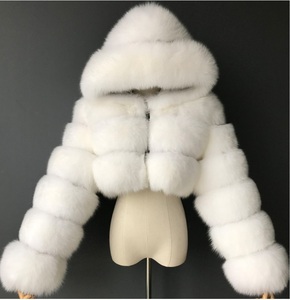 Manteau d'hiver court personnalisé grande taille pour femmes avec veste en <span class=keywords><strong>laine</strong></span> et coton en fausse <span class=keywords><strong>fourrure</strong></span> de renard pour dames - Product Image 4