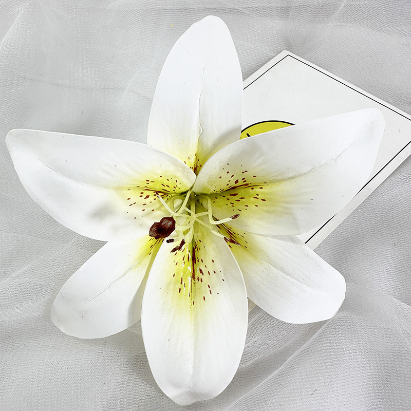 Green heart White