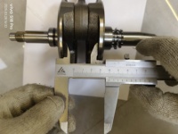 Usine de pièces de moteur de vilebrequin de moto, vente en gros de vilebrequins de moto d'origine en acier de qualité pour TNT150