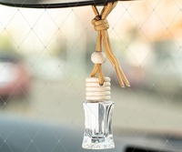 Vente en gros, bouteille de désodorisant vide cylindrique hexagonale de 10ml, bouteille en verre de parfum de voiture suspendue, diffuseur d'arômes