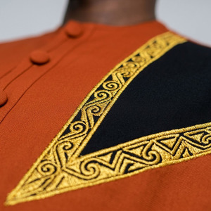 Traje Dashiki Estilo <span class=keywords><strong>Africano</strong></span> <span class=keywords><strong>para</strong></span> Hombre, Conjunto de 2 Piezas, Camisa de Manga Larga con Cuello Mandarín y Pantalones con Bordado Dorado <span class=keywords><strong>para</strong></span> Fiesta o Boda - Product Image 3